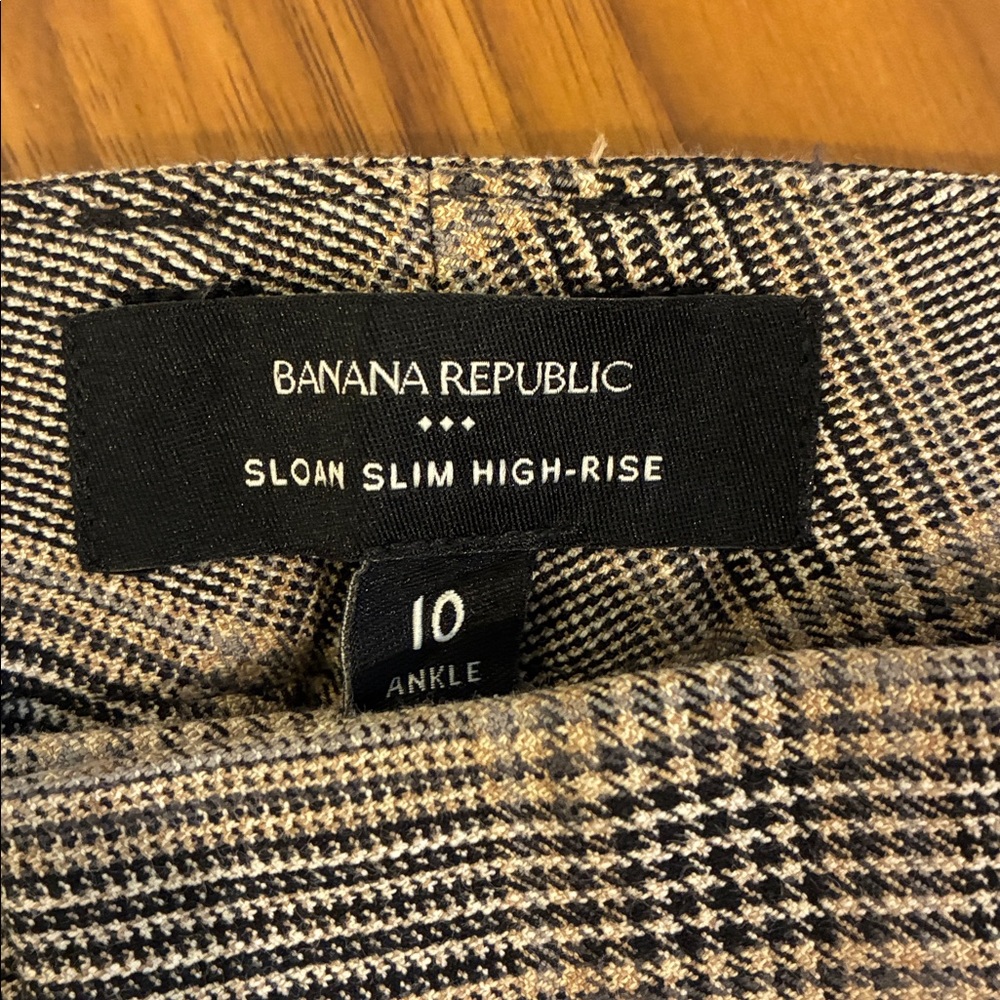 Banana Republic Sloan Slim High-Rise Pants - Picture 2 of 4